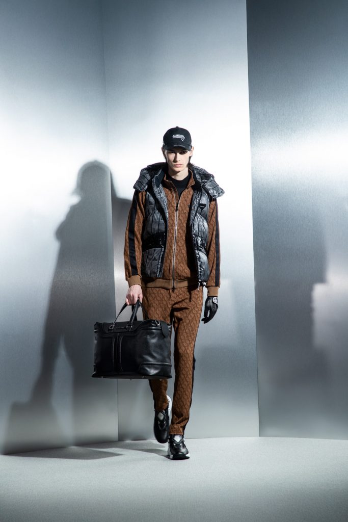 2025秋冬CODEコレクション | MARK & LONA - マーク＆ロナ公式サイト